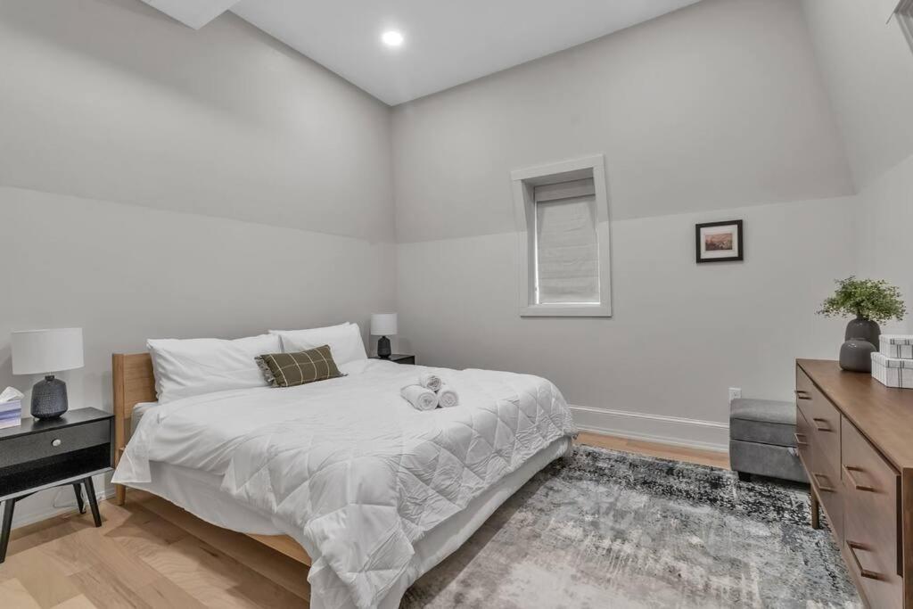 Apartamento Carriage House Loft - King Bed And Garage Parking Búfalo Exterior foto